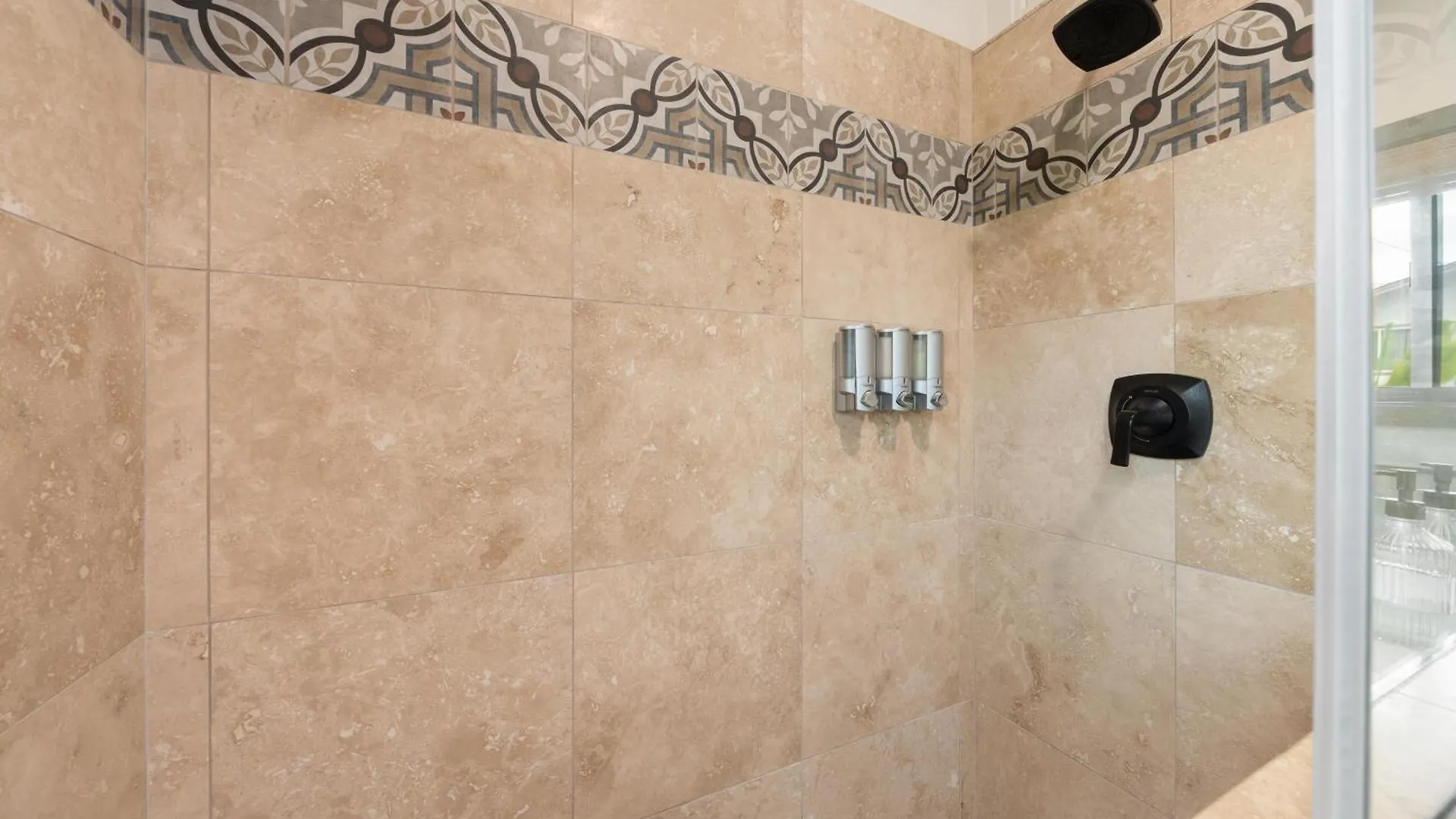 Holiday home 233 Market Street Unit A Villa Wailuku