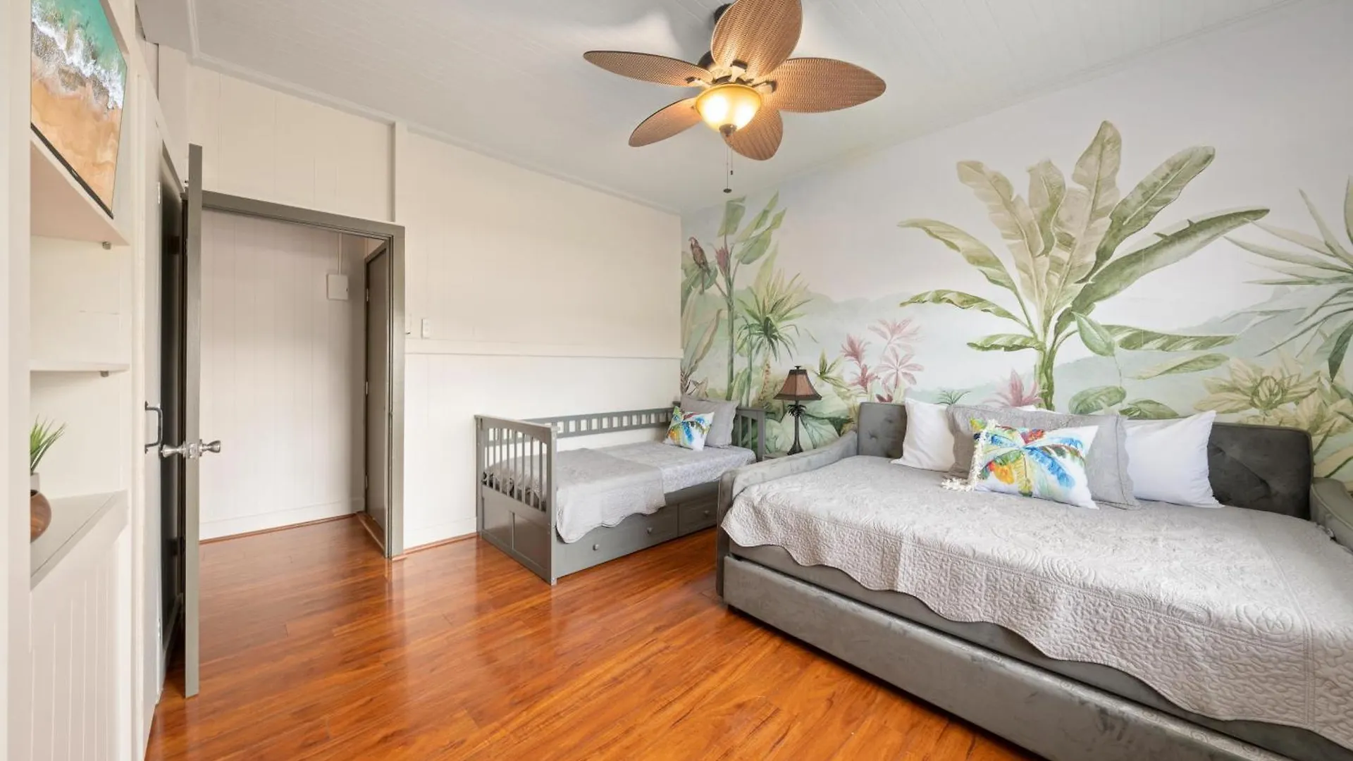 233 Market Street Unit A Villa Wailuku Holiday home